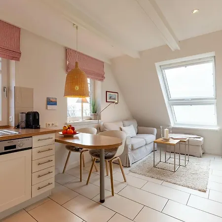 Strandhafer Im Haus Suedstrand Wyk auf Föhr